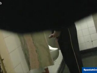 Str8 bellimbusto serviced in un toilette